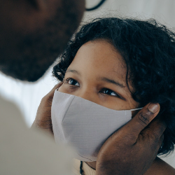 Kenali Perbedaan Flu dan Omicron pada Anak