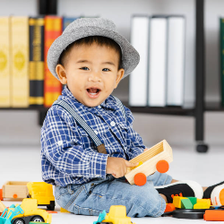 Kenali Perkembangan Anak 1 Tahun, Sudah Bisa Apa?