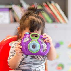 Bagaimana Cara Mempraktikkan Bermain dan Belajar di Rumah?