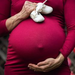 4 Perubahan Bentuk Pusar Selama Hamil