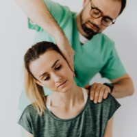 Pijat Kretek Makin Populer, Bagaimana Keamanannya bagi Ibu Hamil?