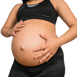 Berbahayakah jika Pusar Bodong Setelah Melahirkan?