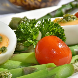 Mencegah Obesitas, Perhatikan Porsi dan Jenis Makanan