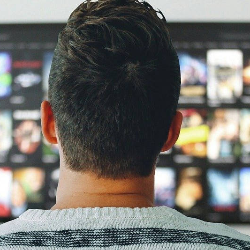 Kebiasaan Nonton TV Hingga Larut Malam Tingkatkan Risiko Diabetes