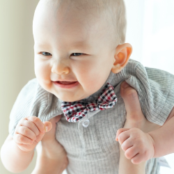 Cara Atasi Kering dan Ruam pada Wajah Bayi Sensitif