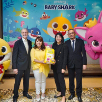 Serunya Liburan Bersama Keluarga Bertemu Pinkfong dan Baby Shark!