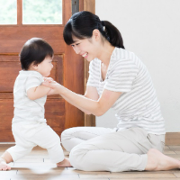 Si Kecil Semakin Aktif di Usia 5-12 Bulan!