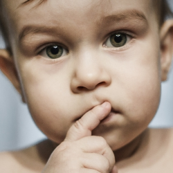 Tahap Perkembangan Bicara Anak