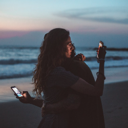 Apa Itu Micro-cheating dan Bagaimana Tanda-tandanya?