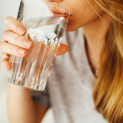 Mums, Jangan Sampai Dehidrasi saat Menyusui!