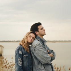 7 Tanda Kamu Bukan Pasangan yang Baik!