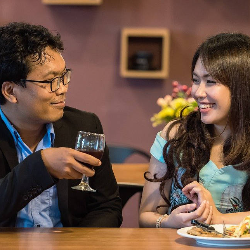 Kenali Green Flags: Ciri-Ciri Pasangan Yang Layak Dijadikan Pasangan Hidup