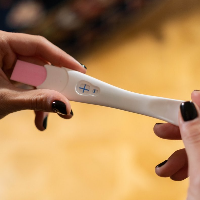 Terinfeksi HIV dan Sedang Hamil? Segera Lakukan Ini, Mums