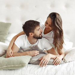 Terungkap! Wanita Merasa Paling Bergairah di 3 Waktu Ini