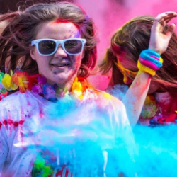 7 Alasan Kamu Harus Ikut The Color Run