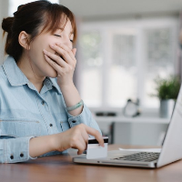 Tips Mengatasi Ngantuk Saat WFH Selama Bulan Ramadan