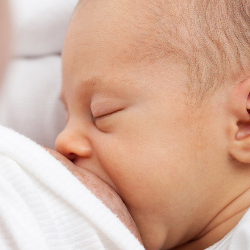 Pentingnya ASI Lancar dan Berkualitas untuk Dukung Tumbuh Kembang Bayi