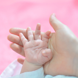Tips Merawat Kulit Bayi dan Anak yang Sensitif