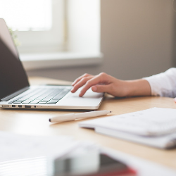 Semangat Kerja Turun karena Rindu Liburan? Lakukan Hal Ini!