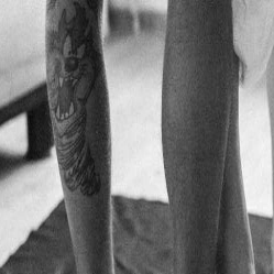 Bercinta Lebih Romantis di Kamar yang Dihias Seksi, Coba Trik Berikut Ini!