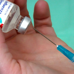 Apakah Vaksin Influenza saat Hamil Aman?