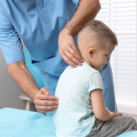 Waduh Punggung  Si Kecil tidak Simetris, Jangan-jangan Skoliosis!