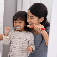 Waktu yang Tepat Mengajarkan Anak Sikat Gigi