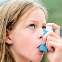 Waspada Efek Samping Penggunaan Inhaler, Segera Berkumur Setelahnya!