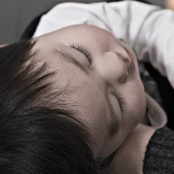 Mengapa Si Kecil Kejang?