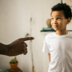 Yuk, Lakukan Ini Sebelum Kelepasan Marah kepada Anak