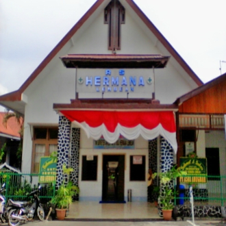 Rumah Sakit Hermana Lembean
