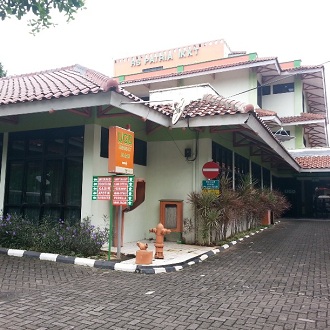 Rumah Sakit Patria IKKT Jakarta Barat.